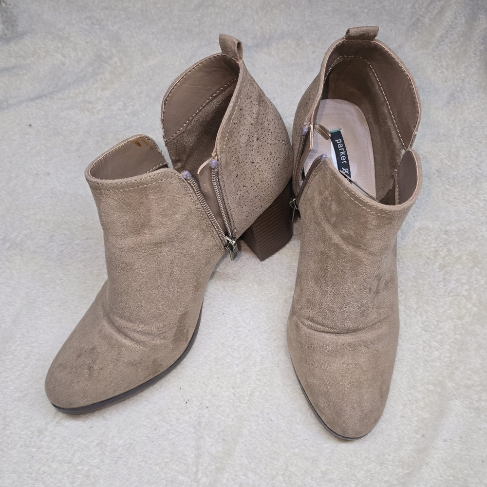 Parker And Sky Boots Women's Heels Ankle Bootie Brown Fabric Casual Slip On